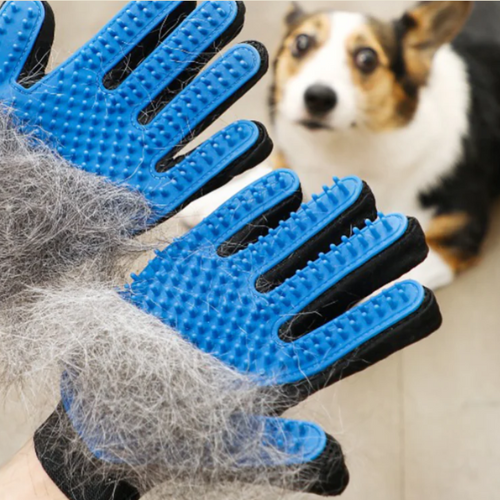 Ultimate Pet Grooming Glove: Gentle Mitt for Dog Bathing & Deshedding